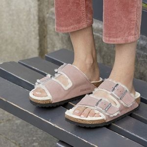 Birkenstock Arizona Shearling Sandals - Women's Size 40 Narrow Lavender